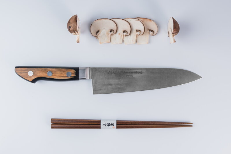 Japoński nóż TUS Chef TAKAYUKI 180mm